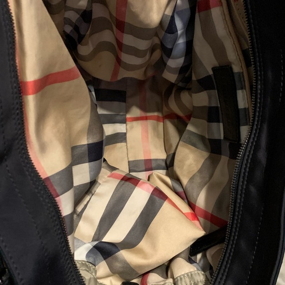 **SOLD** Burberry Buckleigh Nylon black Tote purse - Picture 13 of 16